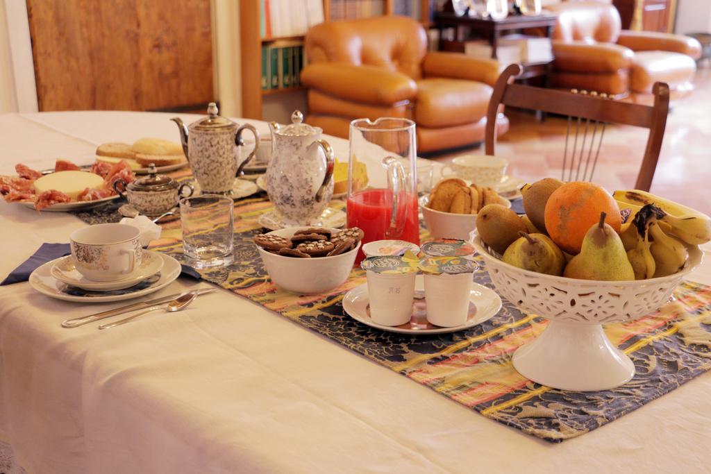 Palazzo San Florido Bed & Breakfast Città di Castello Eksteriør bilde