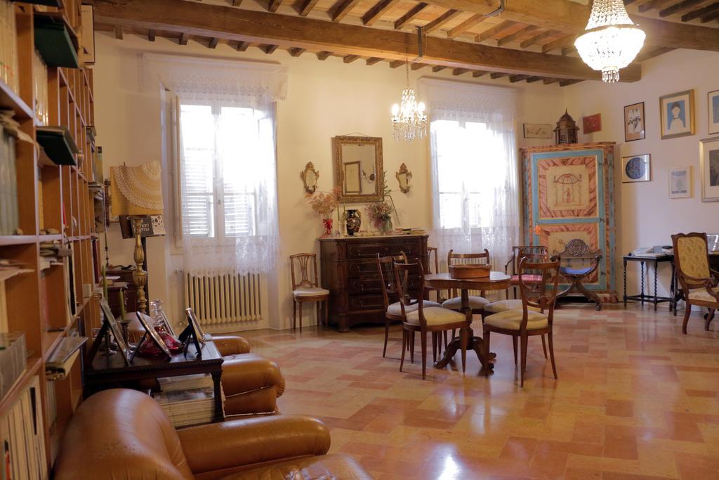 Palazzo San Florido Bed & Breakfast Città di Castello Eksteriør bilde
